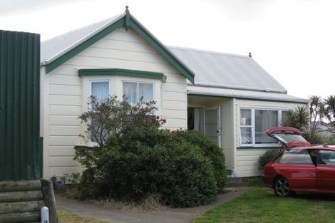 Photo of property in 12 Arawa Place, Castlecliff, Whanganui, 4501