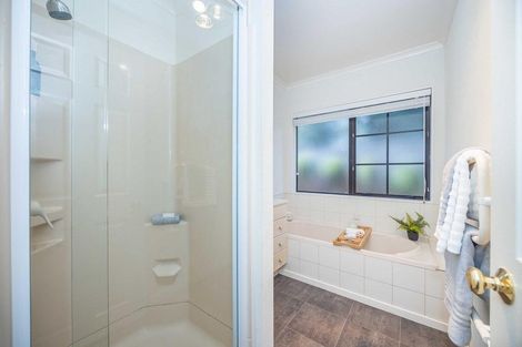 Photo of property in 11 Greenough Place, Rototuna, Hamilton, 3210