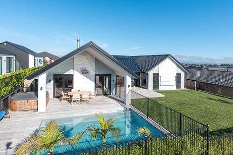 Photo of property in 17 Longbow Terrace, Flagstaff, Hamilton, 3210