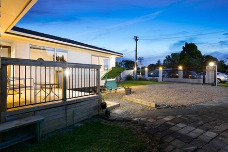 Photo of property in 529 Swanson Road, Ranui, Auckland, 0612