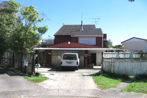 Photo of property in 14 Woodman Place, West Harbour, Auckland, 0618