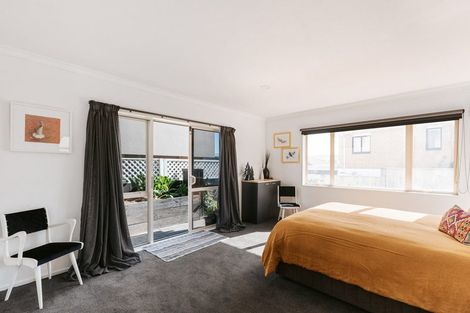 Photo of property in 2/8 Aberdeen Street, Mount Maunganui, 3116