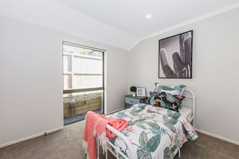 Photo of property in 73 Madison Terrace, Silverdale, 0932