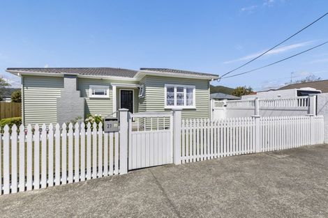 Photo of property in 21 Leighton Avenue, Waiwhetu, Lower Hutt, 5010