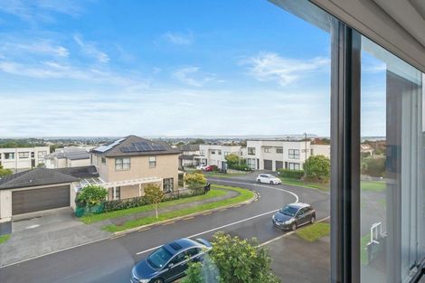 Photo of property in 30 Matairangi Avenue, Totara Heights, Auckland, 2105