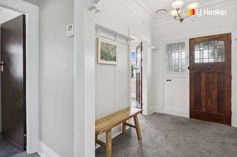 Photo of property in 64 Royal Crescent, Saint Kilda, Dunedin, 9012