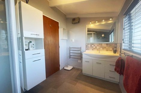 Photo of property in 15 Leven Street, South Hill, Oamaru, 9400