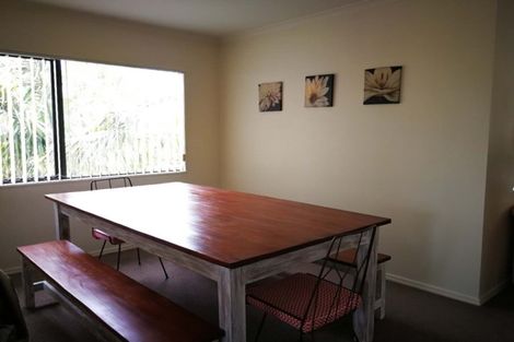 Photo of property in 62b Hogarth Rise, West Harbour, Auckland, 0618