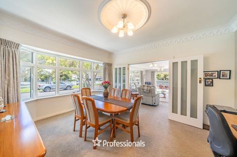 Photo of property in 32 Birdwood Road, Waterloo, Lower Hutt, 5011
