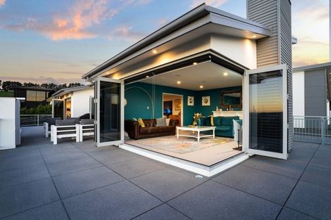 Photo of property in 16 Quarry Hill Terrace, Kennedys Bush, Christchurch, 8025
