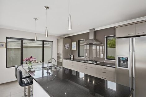 Photo of property in 105 Waikite Road, Welcome Bay, Tauranga, 3175