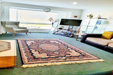 Photo of property in 55 Donald Street, Stanmore Bay, Whangaparaoa, 0932