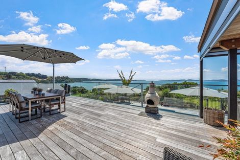 Photo of property in 32 Kahurangi Place, Snells Beach, 0920