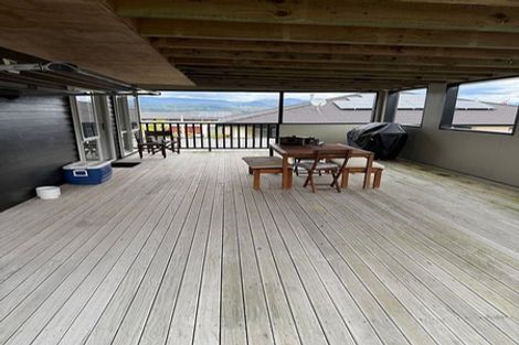 Photo of property in 81a Percy Kinsman Crescent, Riverstone Terraces, Upper Hutt, 5018