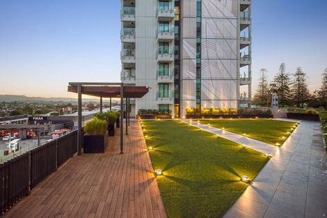 Photo of property in 205/8 Waikumete Road, Glen Eden, Auckland, 0602