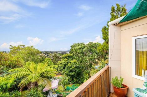 Photo of property in 119 Colwill Road, Massey, Auckland, 0614