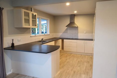 Photo of property in 61 Gloria Avenue, Te Atatu Peninsula, Auckland, 0610