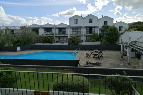 Photo of property in 3/5 Carolina Place, Albany, Auckland, 0632