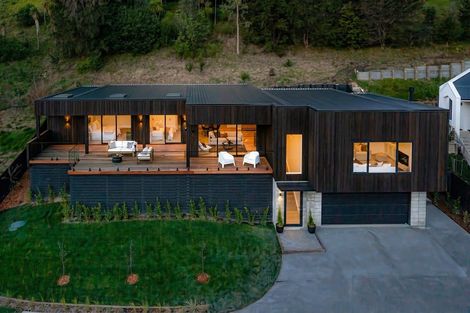 Photo of property in 17 Taruna Place, Havelock North, 4130