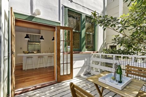 Photo of property in 28 Devon Street, Aro Valley, Wellington, 6021