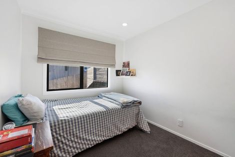 Photo of property in 64 Robbies Road, Shelly Park, Auckland, 2014