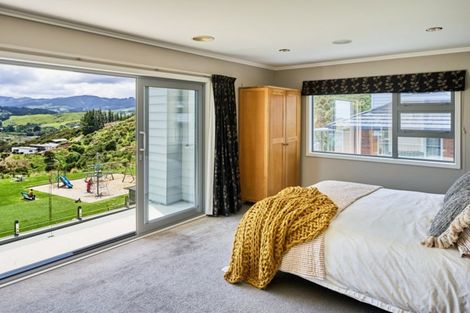 Photo of property in 49 Endeavour Drive, Whitby, Porirua, 5024