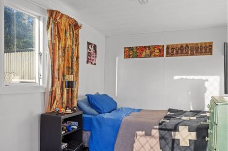 Photo of property in 5 Manahi Place, Woodend, 7610