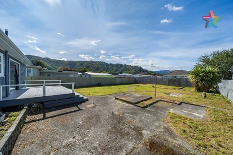 Photo of property in 11 Russell Road, Wainuiomata, Lower Hutt, 5014
