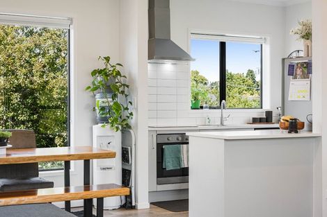 Photo of property in 500f Te Atatu Road, Te Atatu Peninsula, Auckland, 0610