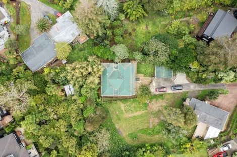 Photo of property in 10 Limmer Place, Browns Bay, Auckland, 0632