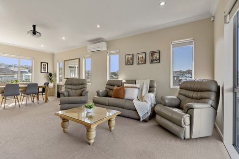 Photo of property in 39 Hornbill Drive, Fairview Heights, Auckland, 0632