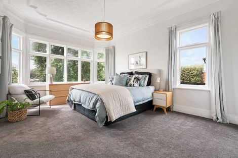 Photo of property in 72 Hargest Crescent, Saint Clair, Dunedin, 9012