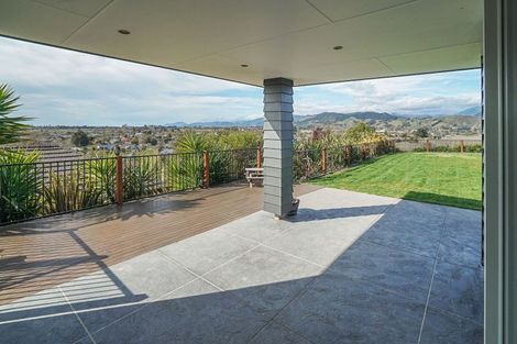 Photo of property in 11 Katania Heights, Brightwater, 7022