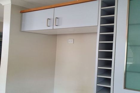 Photo of property in 52b Royal View Road, Te Atatu South, Auckland, 0610