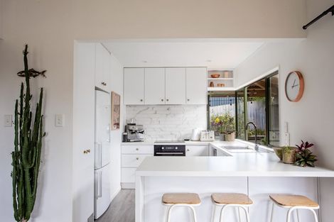 Photo of property in 296 State Highway 10, Cable Bay, 0420