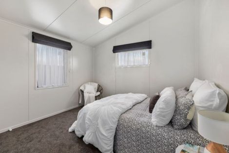 Photo of property in 102a Randwick Road, Moera, Lower Hutt, 5010