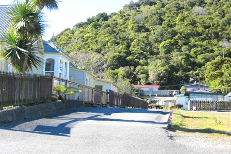 Photo of property in 13 Alexander Terrace, Greymouth, 7805