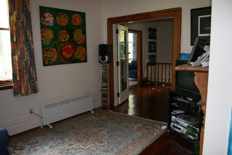 Photo of property in 143 Wadestown Road, Wadestown, Wellington, 6012