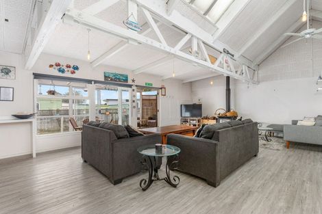 Photo of property in 2a Andresen Street, Foxton Beach, Foxton, 4815