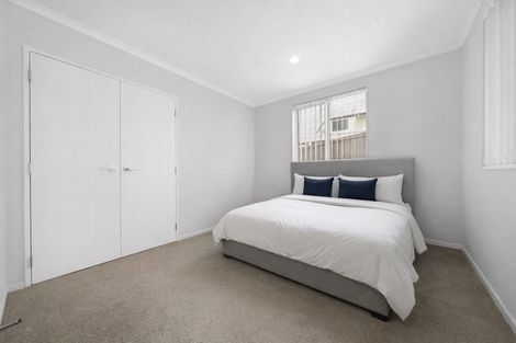 Photo of property in 51 Mt Lebanon Crescent, The Gardens, Auckland, 2105