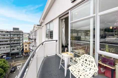 Photo of property in City Lodge, 707/115 Vivian Street, Te Aro, Wellington, 6011
