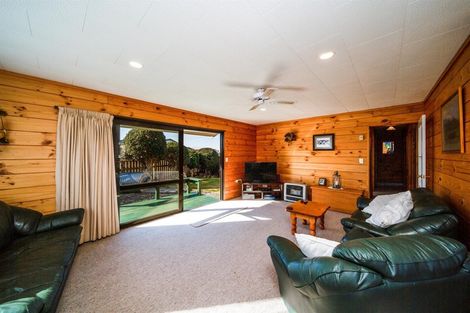 Photo of property in 1 Albert Street, Hawera, 4610