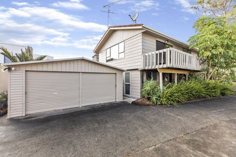 Photo of property in 48 Brixton Road, Manly, Whangaparaoa, 0930