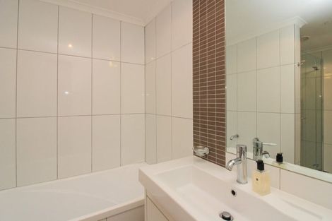 Photo of property in Bellagio Apartments, 4e/39 Taranaki Street, Te Aro, Wellington, 6011