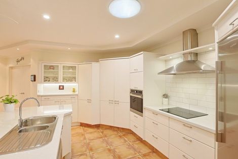 Photo of property in 10 Park Lane, Greenmeadows, Napier, 4112