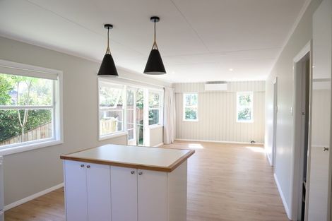 Photo of property in 33 Horopito Road, Waikanae, 5036