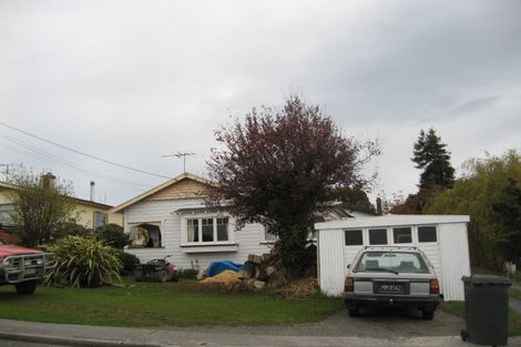 Photo of property in 13 Cossens Street, Balclutha, 9230