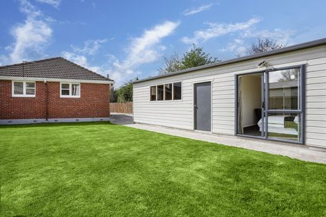 Photo of property in 19 Flay Crescent, Burnside, Christchurch, 8053