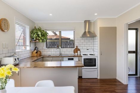 Photo of property in 2/419 Maunganui Road, Mount Maunganui, 3116