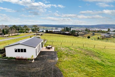 Photo of property in 28 Lakeview Street, Waihola, 9073